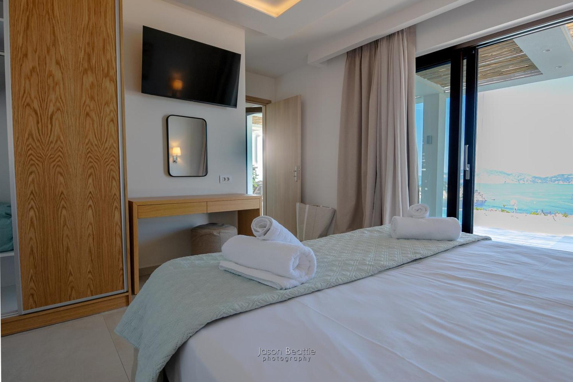 Lamar Private Luxury *