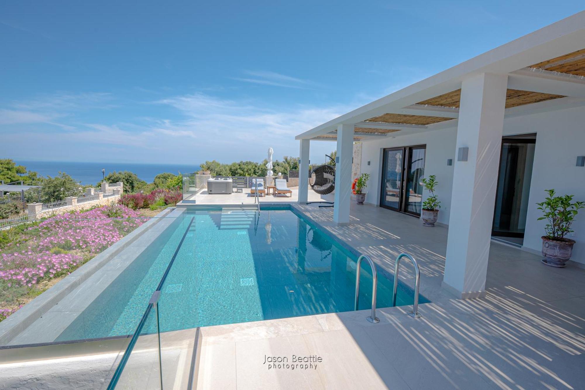 Lamar Private Luxury Marathiás
