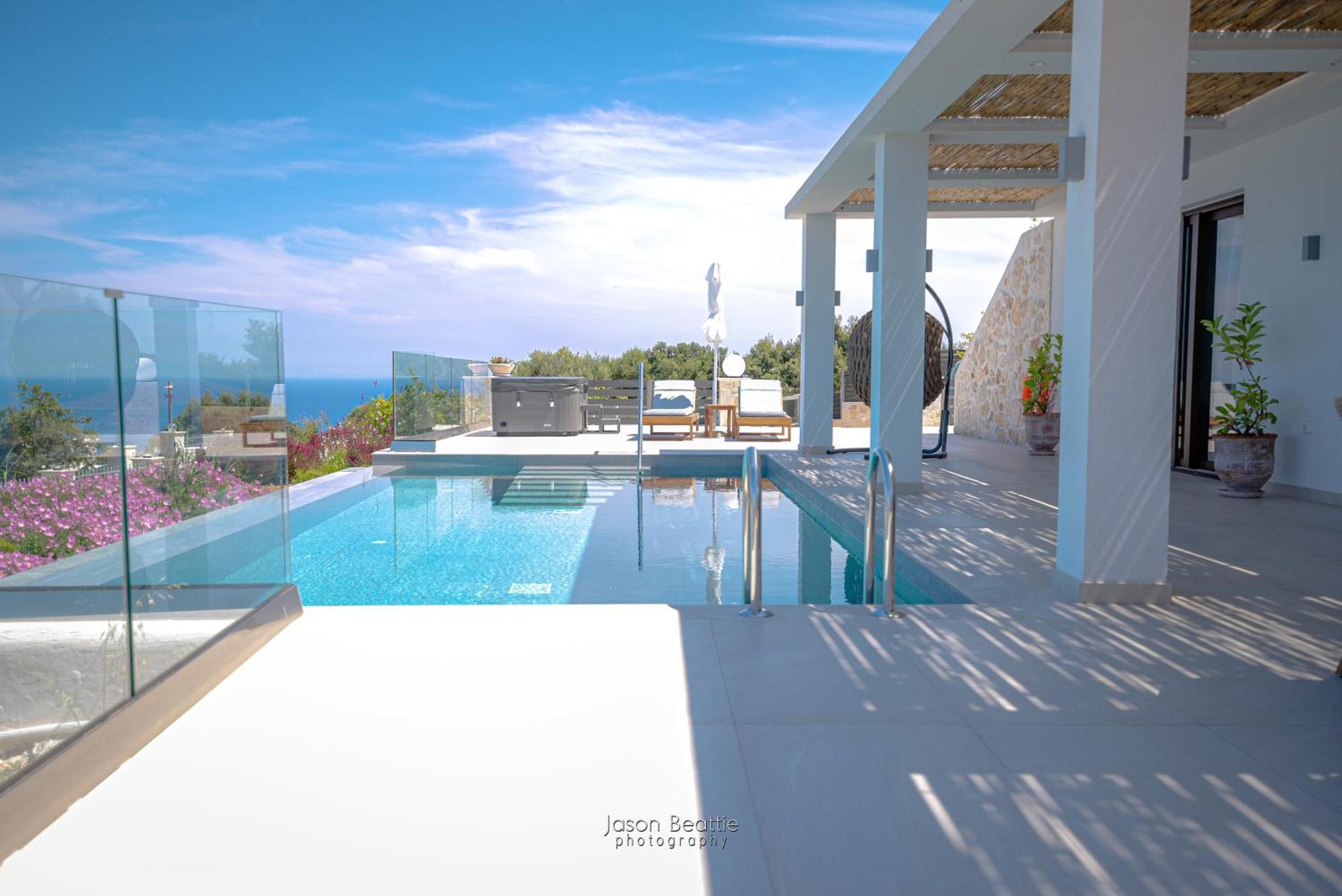 Lamar Private Luxury *